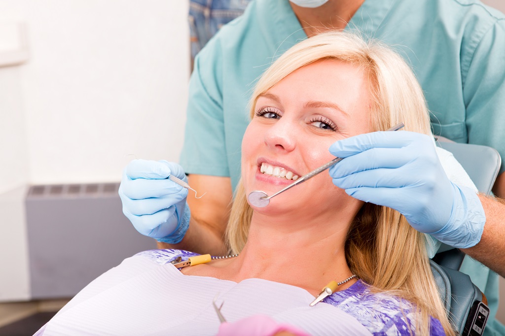 Usuwanie zębów w praktyce kliniki stomatologicznej